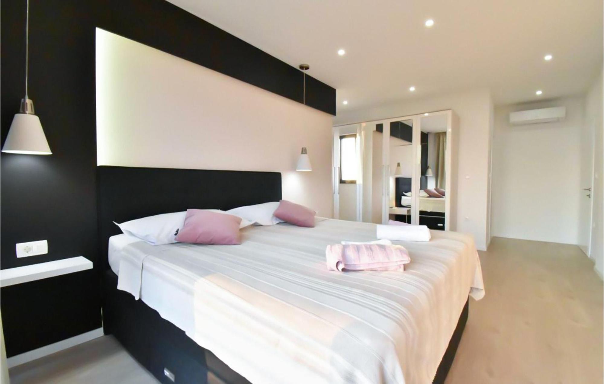 Ferienhaus Stunning In With Wifi *
